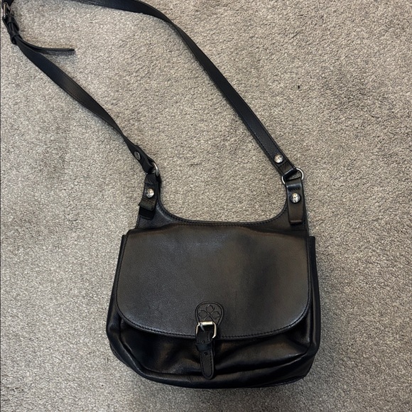 Patricia Nash Classic Black Leather Crossbody Bag - Picture 3 of 9